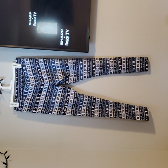 Serra Blue Black and white Christmas Winter pants - Picture 4 of 4